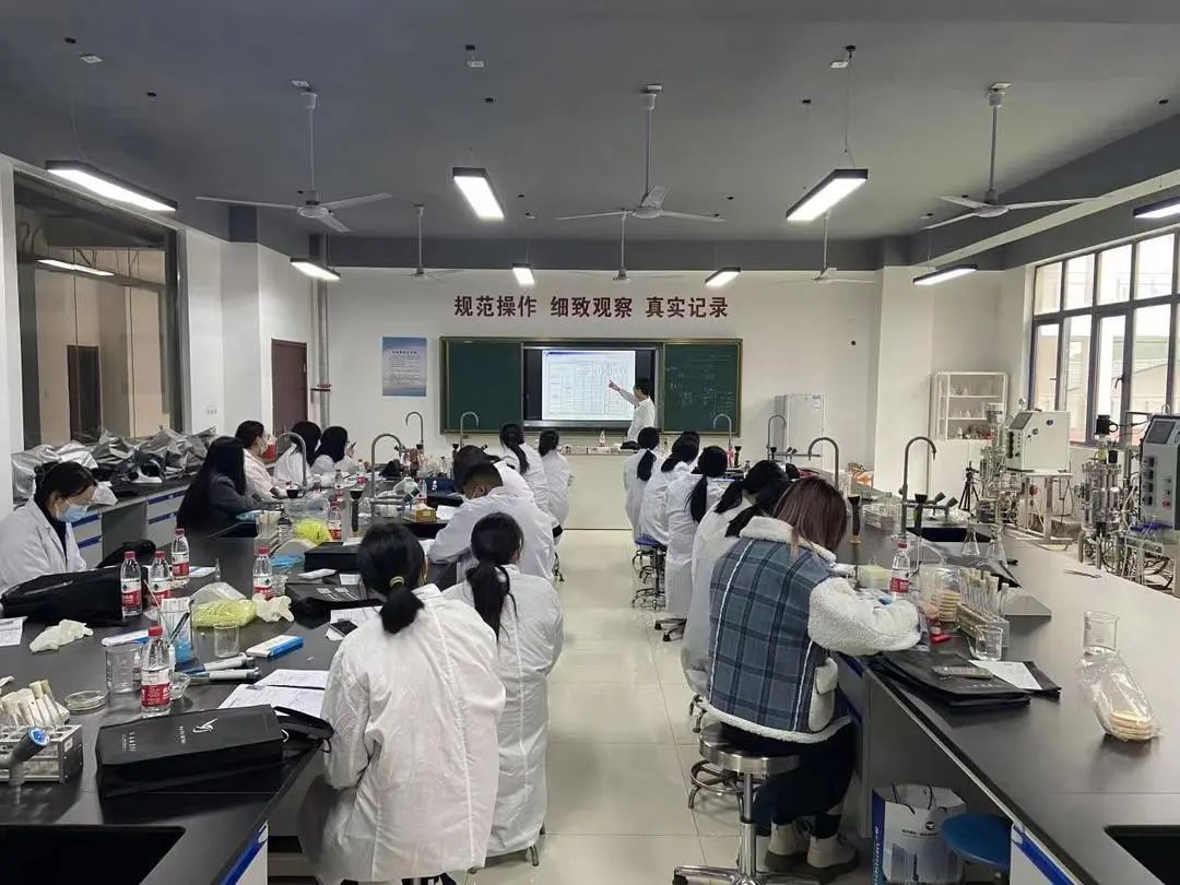 江西省醫藥技師學院