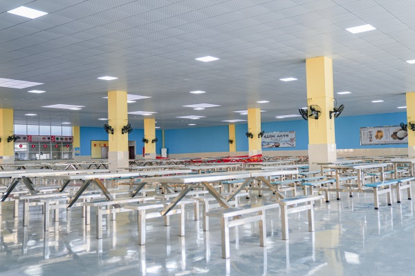 新余市中科職業高級中學食堂